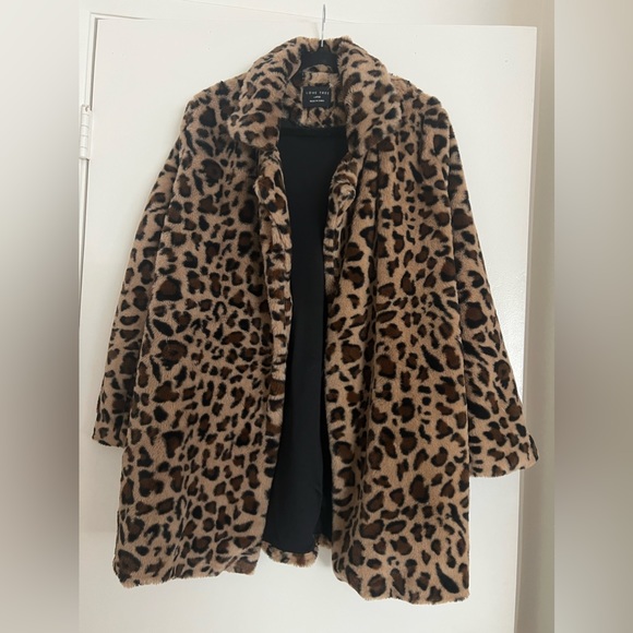 Leopard print coat - Picture 1 of 2
